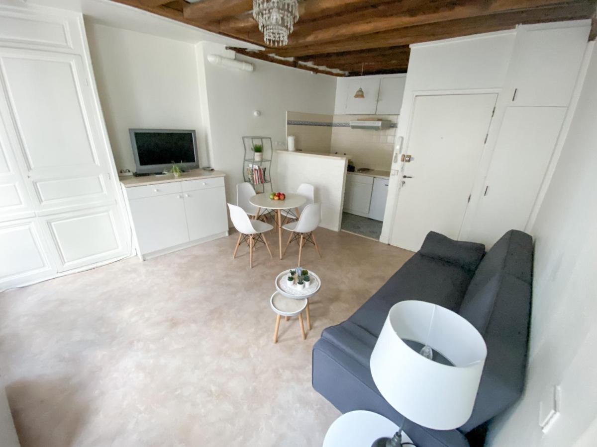 Cosy Apartment In The Heart Of פונטנבלו מראה חיצוני תמונה